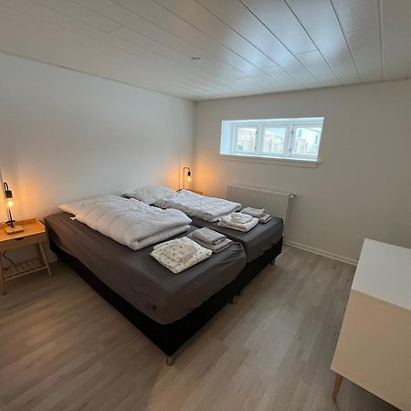 Skon Lejlighed Med Egen Terrasse Og Have Taet Pa Centrum I 스카겐 외부 사진